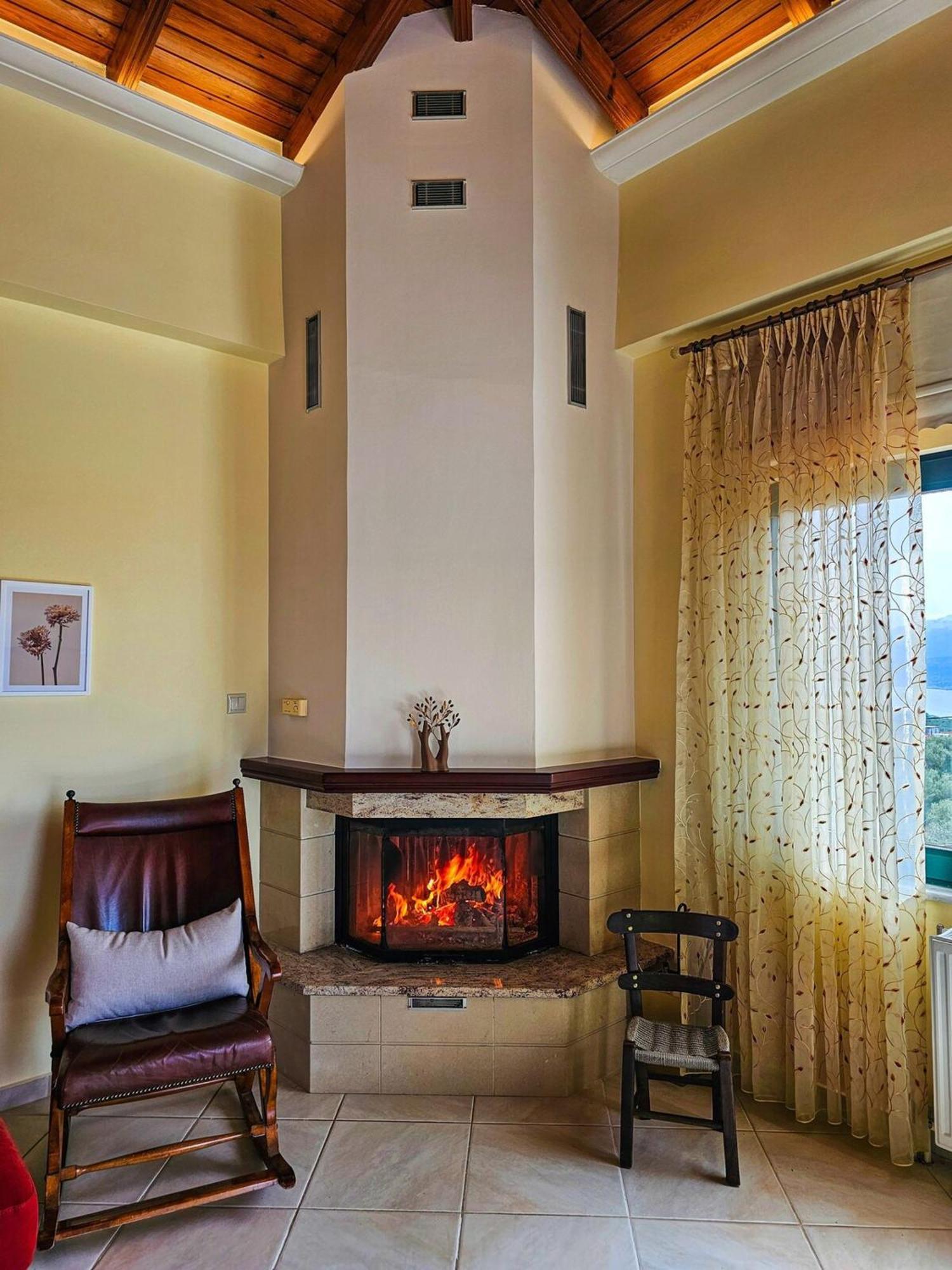 Villa Aitheras With Sea Views And Garden Stérnai Zewnętrze zdjęcie